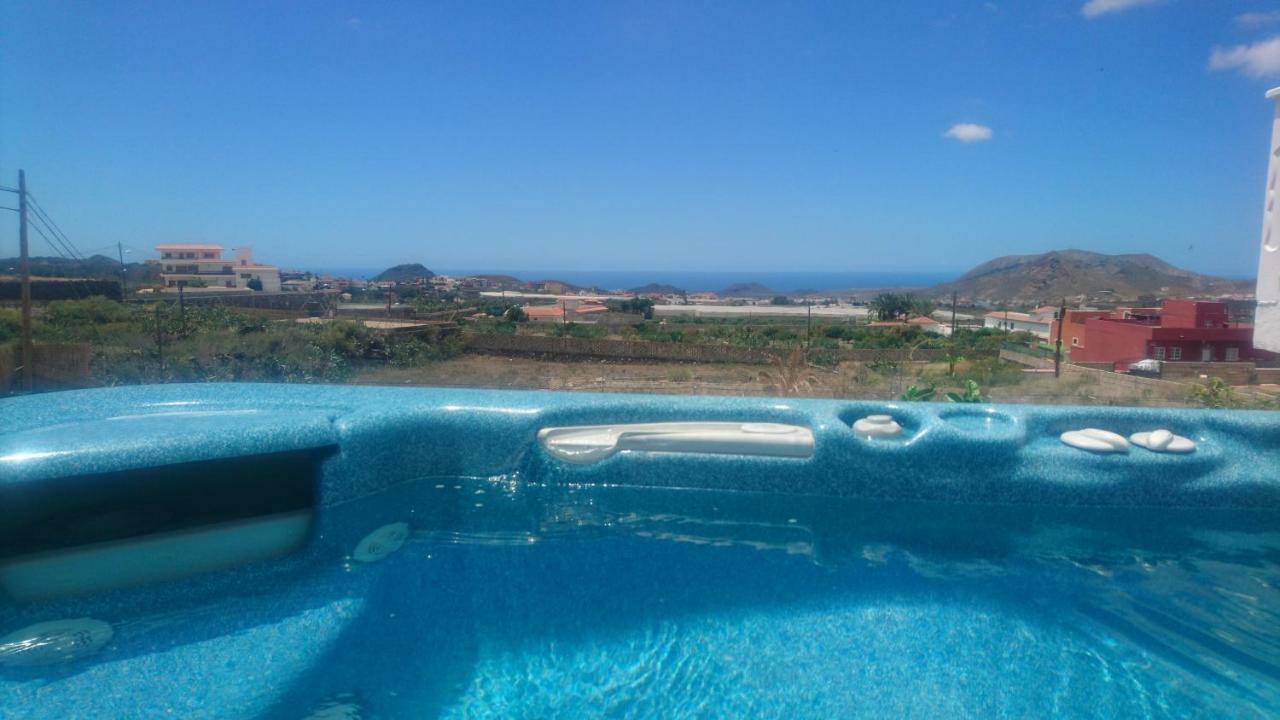 Villa Albe, Jacuzzi Con Vistas Al Mar Arona  Exterior photo